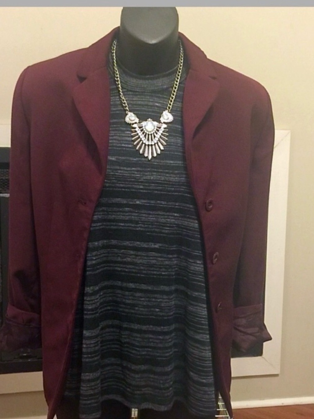 EXPRESS Sleeveless Flowy Tank XS - Picture 4 of 6